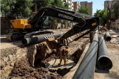 مدیرعامل آبفا خوزستان: احداث خط آب‌های سطحی در منطقه بهارستان؛ آبفا   خوزستان در کنار شهرداری برای مدیریت روان‌آبها