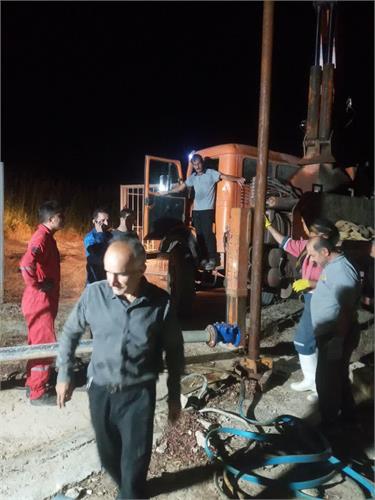 ترمیم شریان حیات 8 روستای رامهرمز پس از 12ساعت عملیات فشرده در گرمای طاقت فرسا