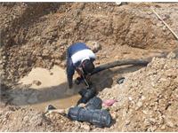 توسعه شبکه آب به طول ۲ هزار و ۵۰۰ متر در بندر امام خمینی(ره)