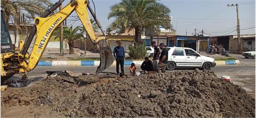 شکستگی خط انتقال اصلی آب در سوسنگرد ترمیم شد