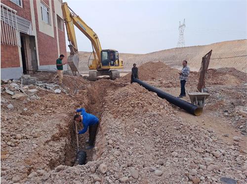 اجرای پروژه شبکه جمع آوری فاضلاب در سایت پروژه مسکن ملی دزفول