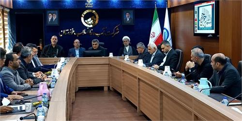 مدیرعامل آبفا استان: خانواده شهدا و ایثارگران قلب تپنده کشور هستند/ تلاش ۲۴ ساعته آبفا خوزستان در جنگ رمضان برای تامین پایدار آب