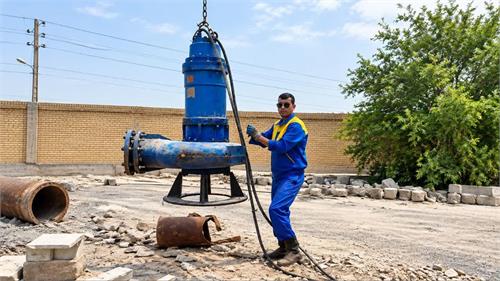 افزایش ظرفیت پمپاژ فاضلاب بندرماهشهر با نصب پمپ جدید
