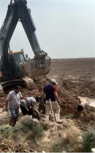 پایداری آبرسانی به ۱۵ روستای هویزه با اجرای خط انحرافی ۶۰۰ متری در عملیات ۷۲ ساعته