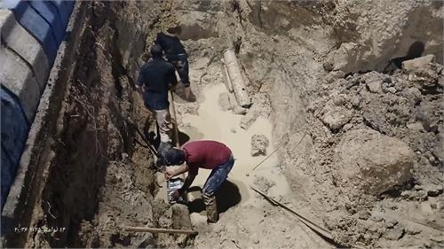 رفع شکستگی خط لوله انتقال آب در بندر امام خمینی (ره)