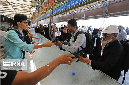 آبرسانی روزانه ۴۲ هزار لیتر آب به مواکب اربعین حسینی در خور دورق در شادگان