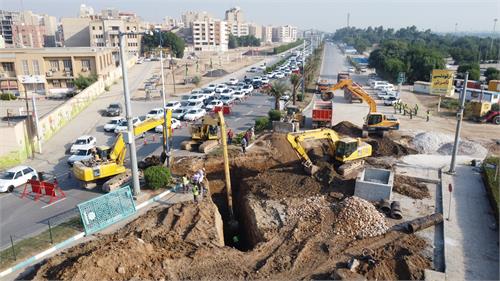 در راستای ارتقاء کمی و کیفی سطح خدمات رسانی در شهرهای استان: همزمان با هفته دولت ، بهره برداری از 74  پروژه عمرانی در بخش آب و فاضلاب شهری و روستایی خوزستان