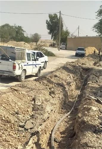 بهبود کمی و کیفی آب شرب 25خانوار روستایی رامهرمز با اصلاح شبکه توزیع